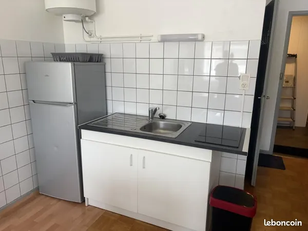 Studio 1 pièce 25 m²