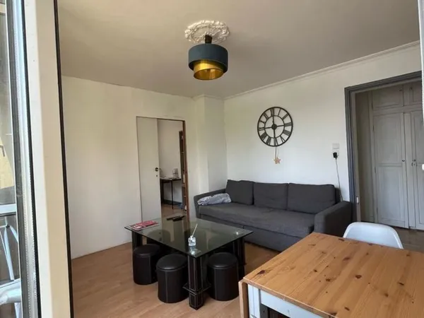 ** ? APPARTEMENT T4 DE 67,03 m
