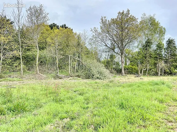Terrain 1000 m² SAINT JULIEN