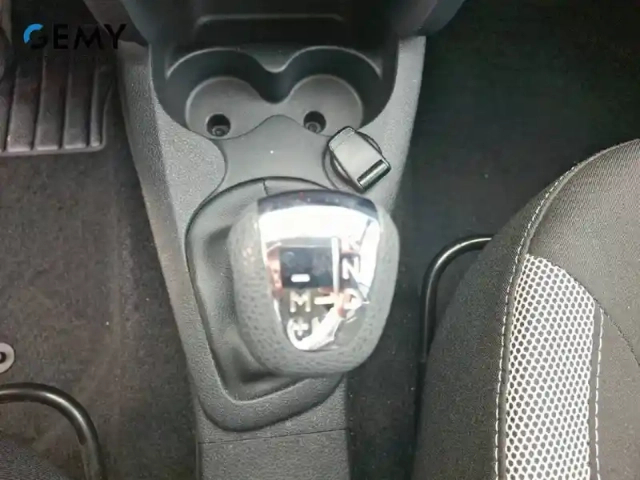 Dacia Sandero tce 90 easy-r — photo 25