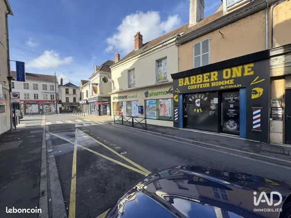 Murs commerciaux 36 m² MONTEREAU-FAULT-YONNE