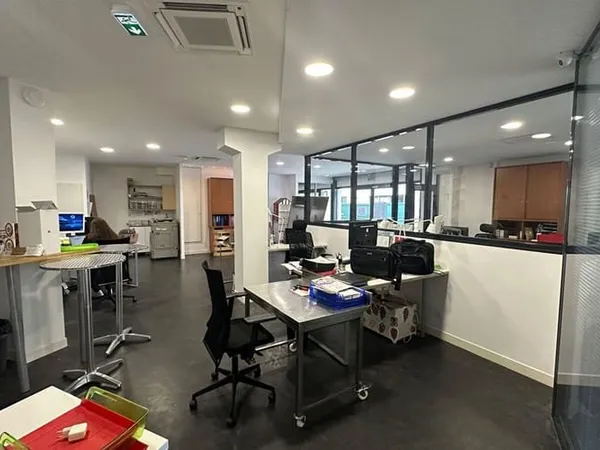 Local commercial 190 m²