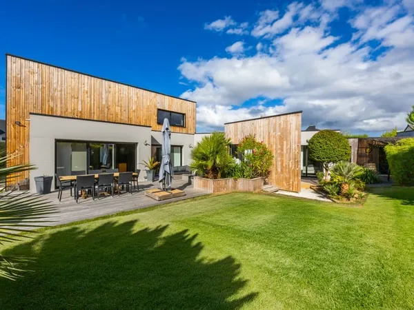 Maison contemporaine de 150 m2 Une vie presque entièrement