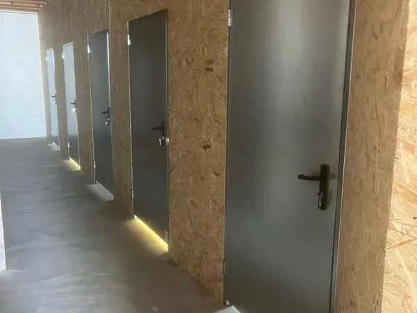 À louer box containers garage