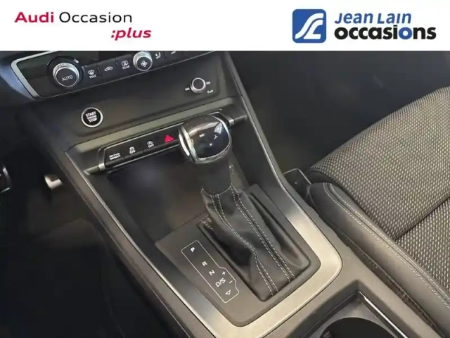 Audi Q3 35 tfsi 150 ch s tronic 7 — photo 13