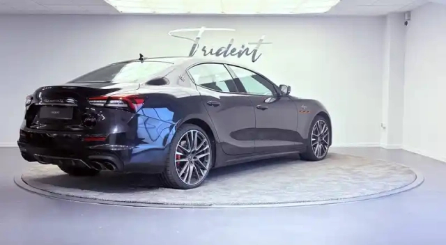 Maserati Ghibli v8 580 ch — photo 5