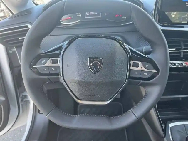 Peugeot 208 100 s&amp;s bvm6 — photo 30