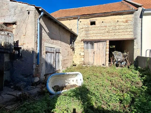 Bâtiment 1 pièce 75 m²
