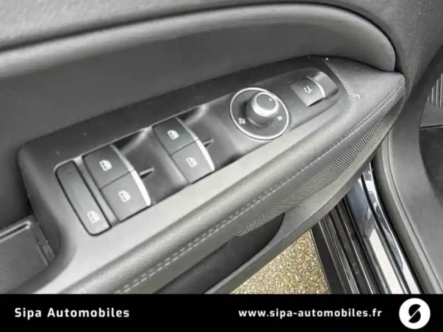 Alfa Romeo Stelvio 2.2 160 ch at8 — photo 14