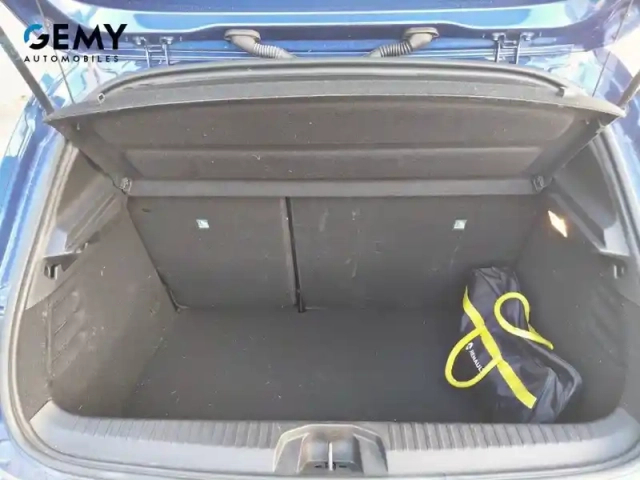 Renault Clio e-tech 140 - 21n — photo 6