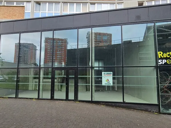 Local commercial neuf de 115 m² à deux pas de McArthurGlen Roubaix