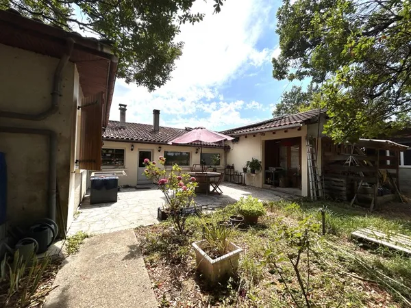 Maison 7 pièces 198 m²