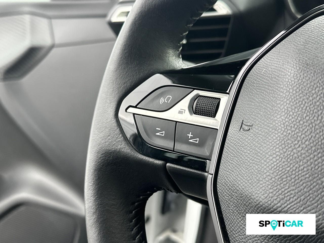 Peugeot 208 1.2 puretech 75ch s&s active — photo 17