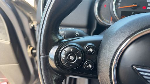 Mini Countryman 1.5 Cooper S 224 ALL4 Steptronic 6 - Chili – 2018 – 159980 km – Hybride rechargeable – Boîte Automatique — photo 18