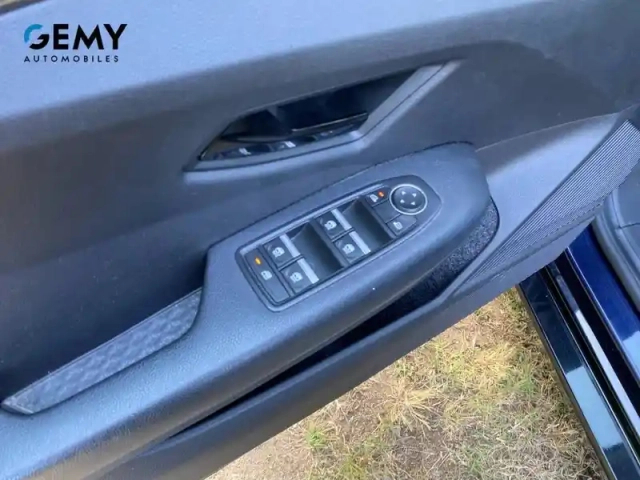 Renault Megane e-tech ev60 220 ch optimum charge — photo 12