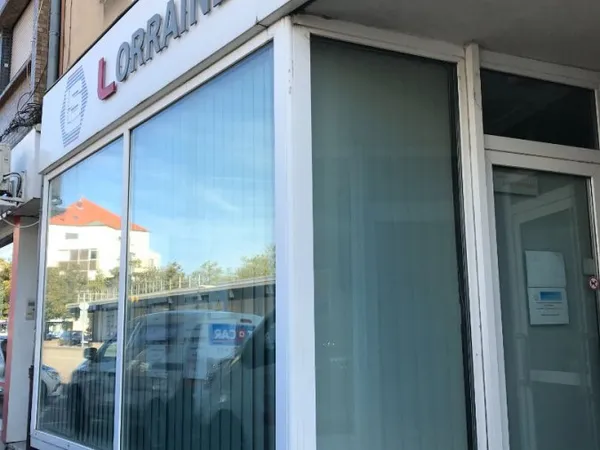 Local commercial 2 pièces 69 m²