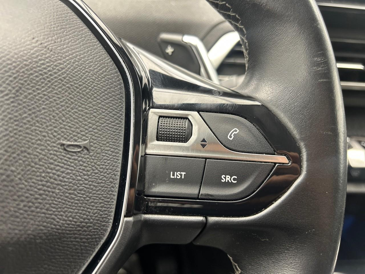 Peugeot 3008 hybrid 225 e-eat8 allure pack — photo 24