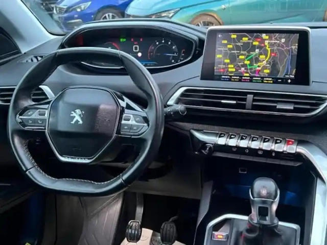 Peugeot 3008 1.2 puretech 130ch s&amp;s allure — photo 10