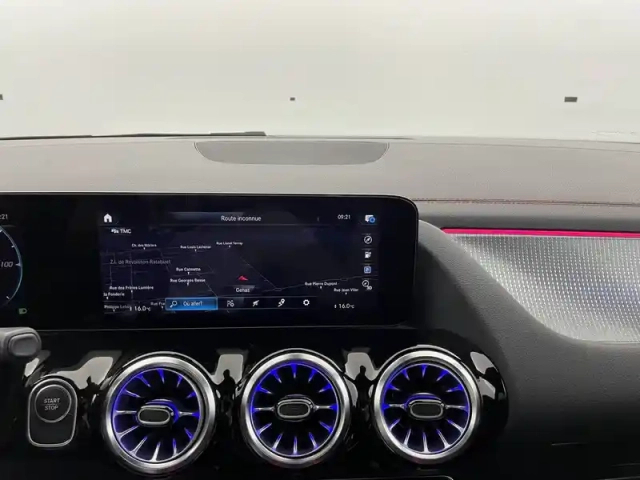 Mercedes Eqa 250 — photo 9