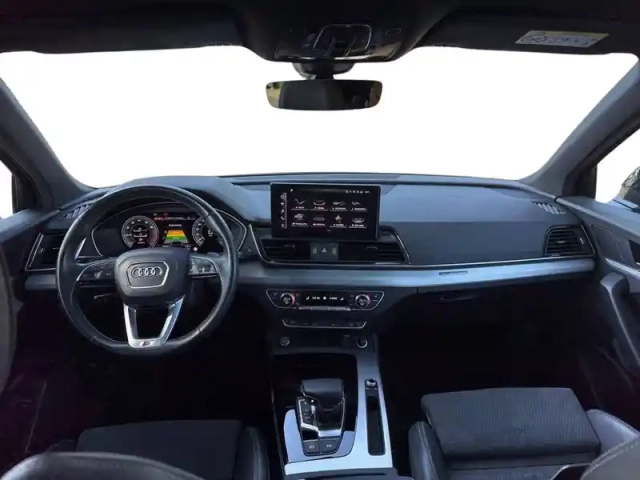 Audi Q5 50 tfsie 299 s tronic 7 quattro — photo 11
