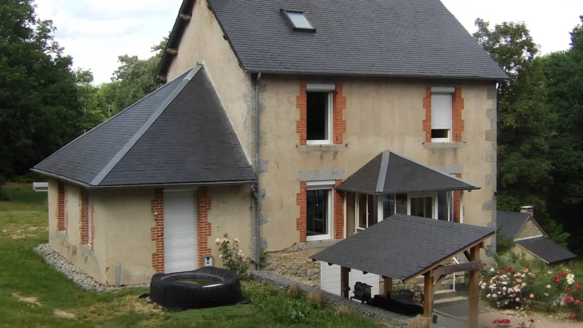 Photo 1