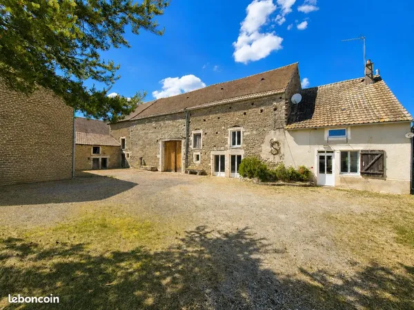 Maison 7 pièces 200 m²
