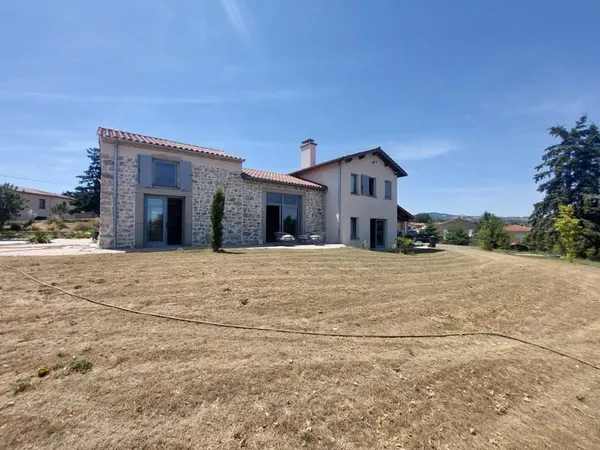 Maison 5 pièces 160 m²