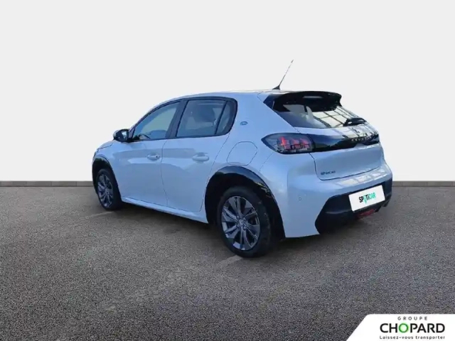 Peugeot 208 electrique 50 kwh 136ch — photo 18
