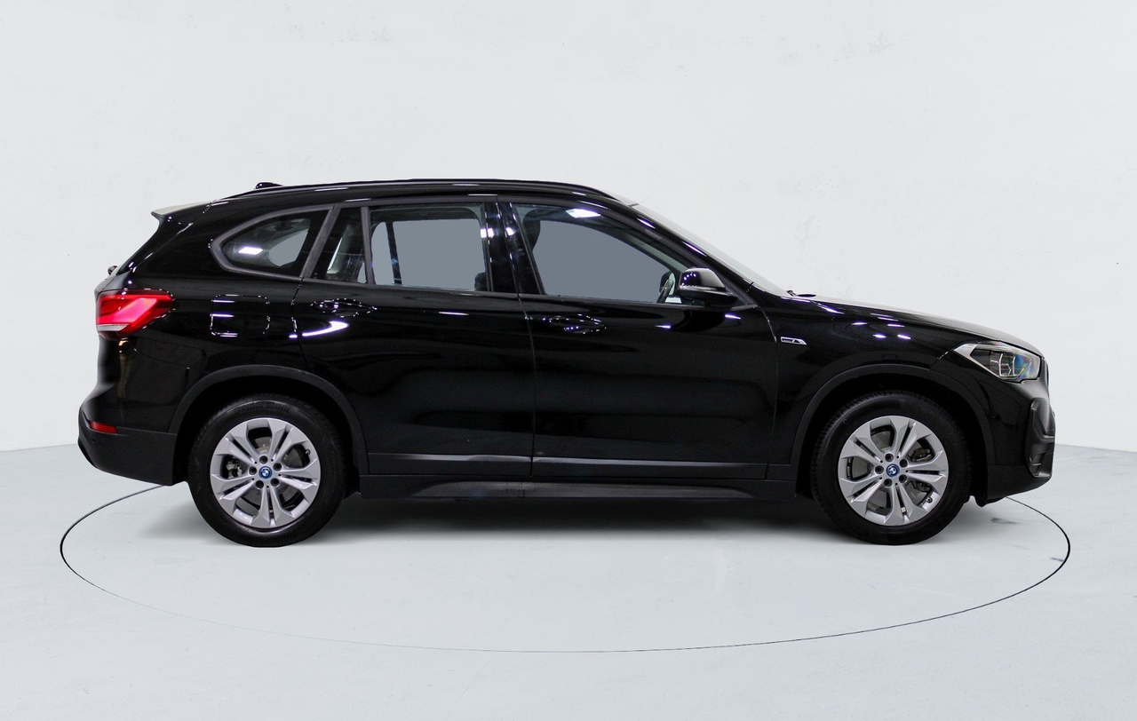 BMW X1 — photo 6