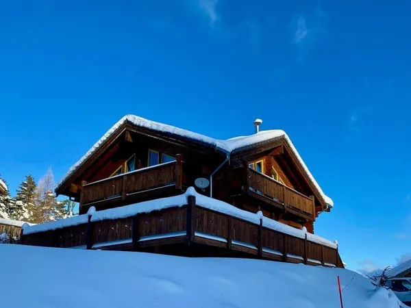 Maison 6 pièces 240 m²