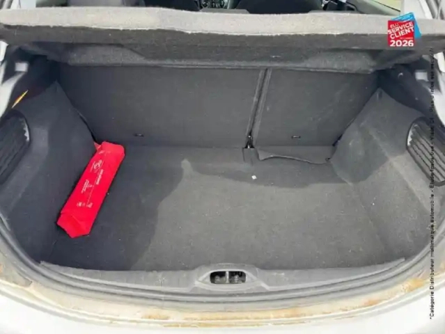 Peugeot 208 1.2 puretech 82ch style 5p — photo 14
