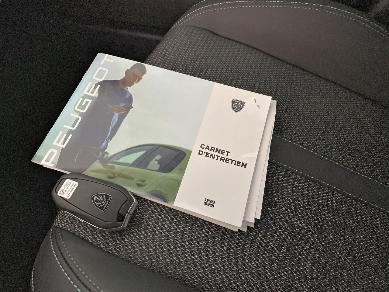 Peugeot 308 hybrid 145 e-dcs6 allure — photo 15