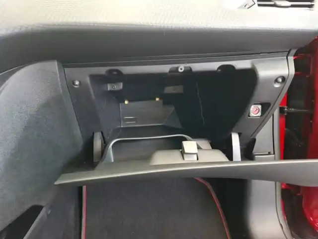 Peugeot 2008 bluehdi 120ch s&amp;s eat6 — photo 36