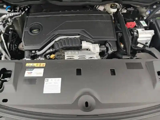 Peugeot 3008 hybrid 136 e-dcs6 — photo 12