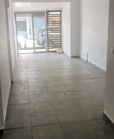 Local commercial / professionnel à louer - le gosier
