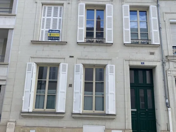 Loue maison familiale de 260m² avec espace extérieur