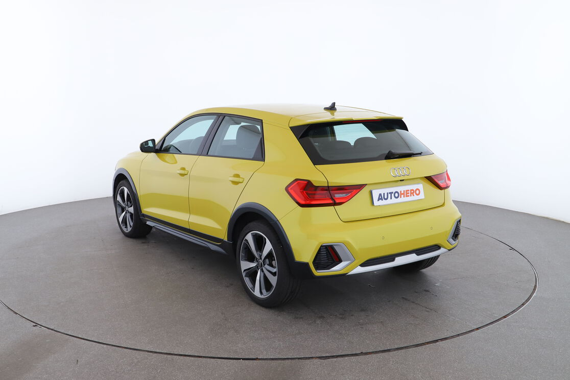 Audi A1 allstreet 35 TFSI S Tronic 7 — photo 3