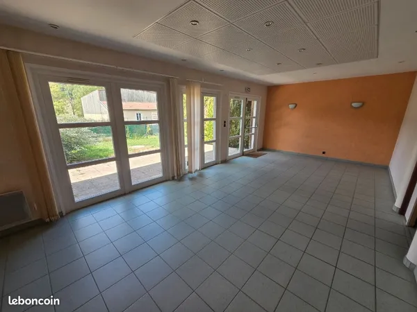 Local professionnel (bureaux)