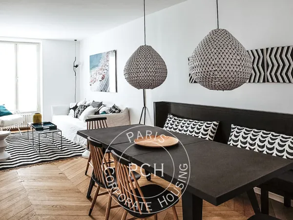 Paris 7e, 3 pièces meublé refait à neuf