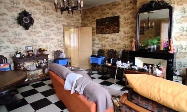 Maison 8 pièces 243 m²