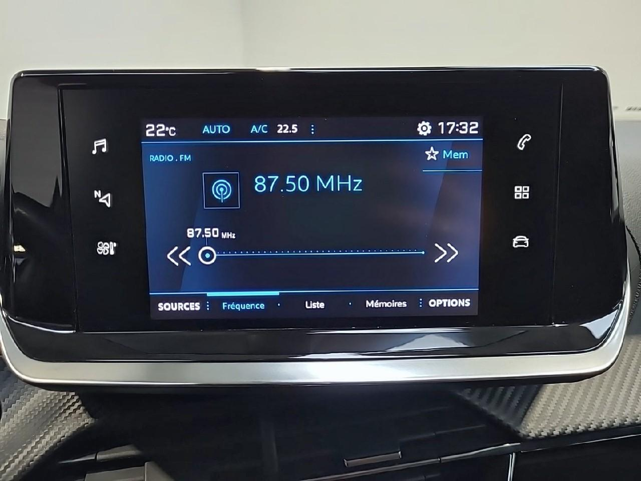 Peugeot 2008 puretech 100 s&s bvm6 allure — photo 11