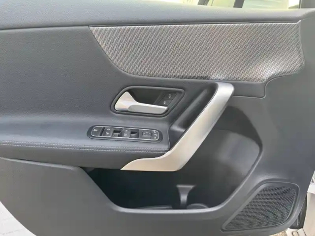 Mercedes Classe A 180 d 8g-dct — photo 15