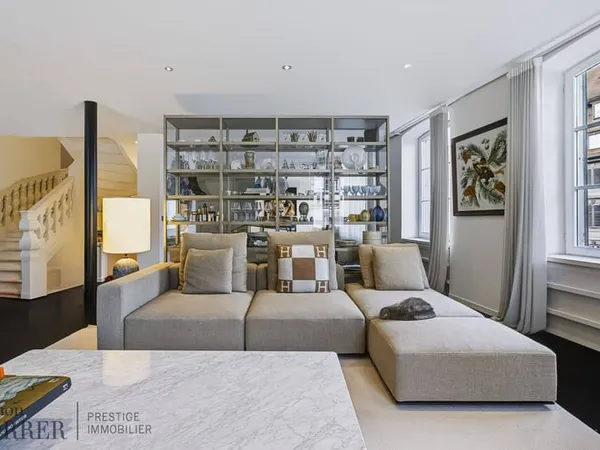 Appartement 5 pièces 196 m²
