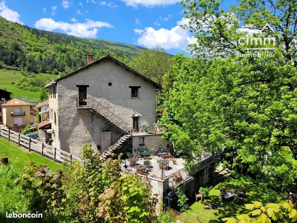Hôtel 354 m² Saint-Agnan-en-Vercors