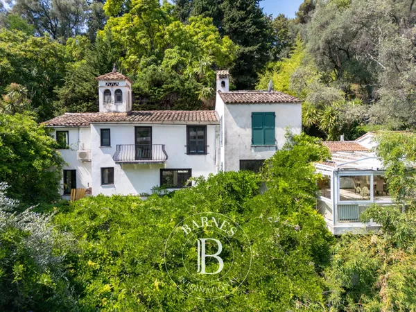 EXCLUSIVITÉ - MENTON - PROPRIÉTÉ DE CHARME REMARQUABLE