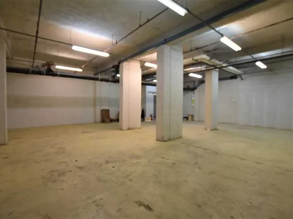 Local commercial 134 m²