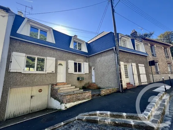 Maison 12 pièces 215 m²