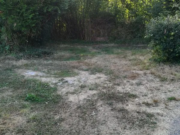 Terrain 180 m2 Le Palais/Vienne