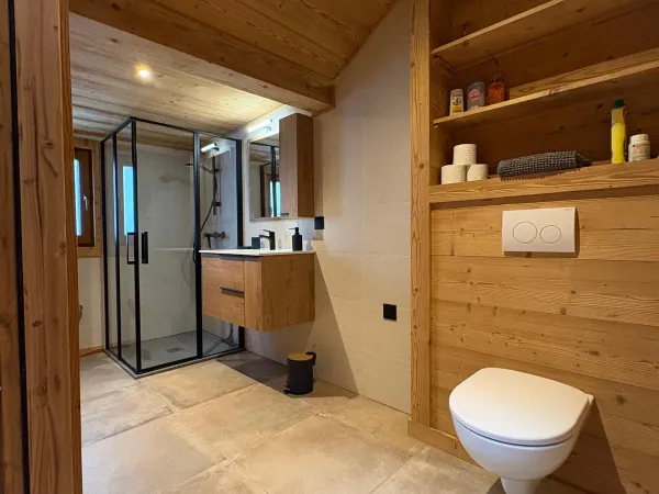 Studio fraîchement rénové pour location courte moyenne durée