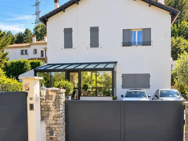 Maison 7 pièces 190 m²